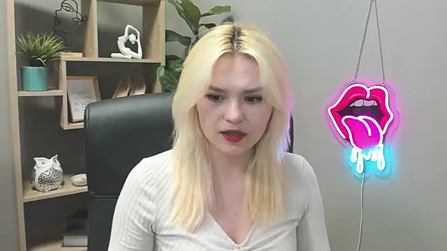 SweetLilyxo online show from April 2026 06:29:02 AM