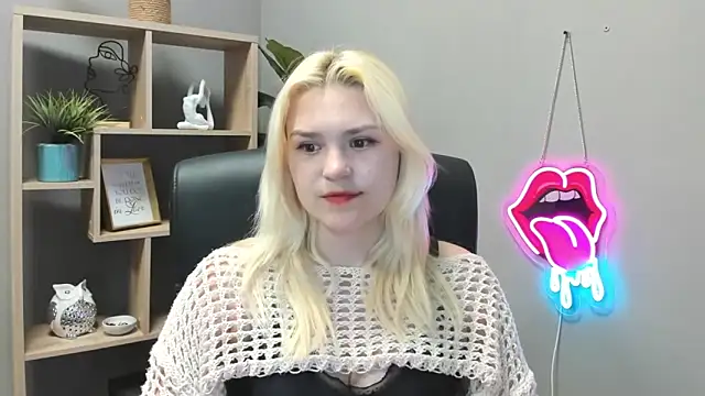 SweetLilyxo online show from May 2026 06:33:02 AM