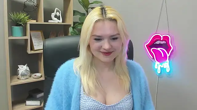 SweetLilyxo online show from April 2026 06:25:01 AM