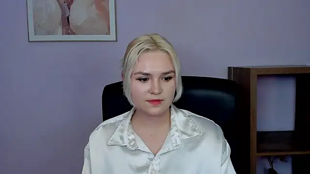 SweetLilyxo online show from February 2026 03:01:01 PM