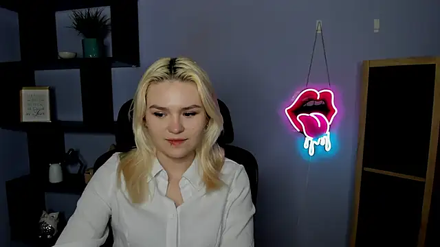 SweetLilyxo online show from March 2026 07:26:02 AM