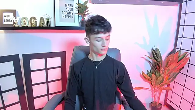 Patrick Howland  online show from April 2026 09:22:01 PM