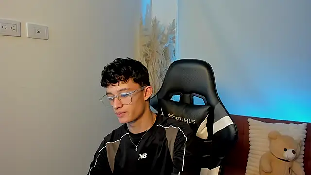 Patrick Howland  online show from March 2026 03:36:02 AM