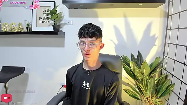 Patrick Howland  online show from April 2026 01:35:02 AM