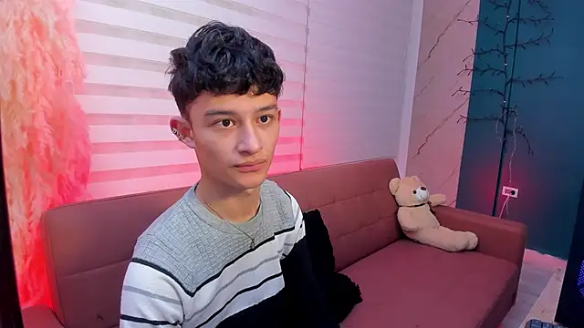 Snapshot of Patrick_Howland_ chatting on February 2026 03:18:01 AM Patrick Howland online show from February 2026 03:18:01 AM