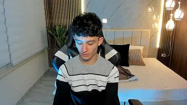 Snapshot of Patrick_Howland_ chatting on February 2026 03:26:02 AM Patrick Howland online show from February 2026 03:26:02 AM