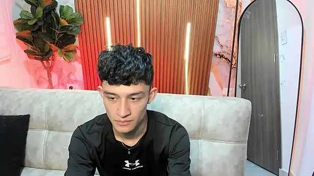 Snapshot of Patrick_Howland_ chatting on February 2026 03:40:01 AM Patrick Howland online show from February 2026 03:40:01 AM