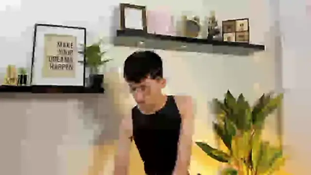 Snapshot of Patrick_Howland_ chatting on May 2026 03:23:01 AM Patrick Howland online show from May 2026 03:23:01 AM