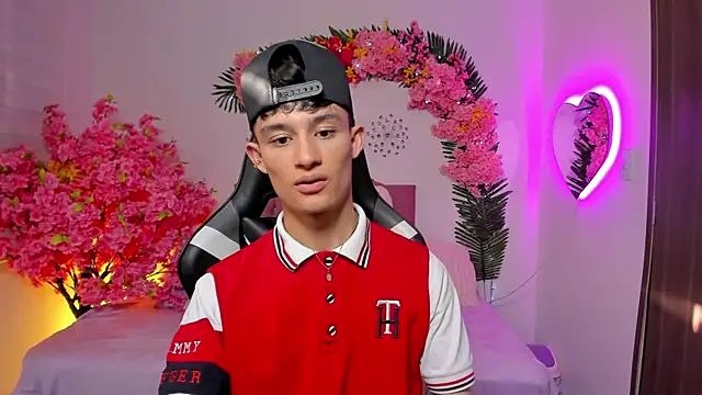 Patrick Howland  online show from April 2026 09:05:01 PM