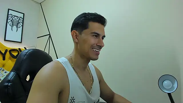 Snapshot of Mike_Conors chatting on February 2026 02:00:01 AM Mike Conors online show from February 2026 02:00:01 AM