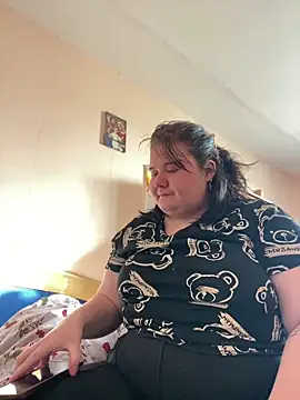 Snapshot of AngelKiras chatting on March 2026 06:43:02 AM AngelKiras online show from March 2026 06:43:02 AM