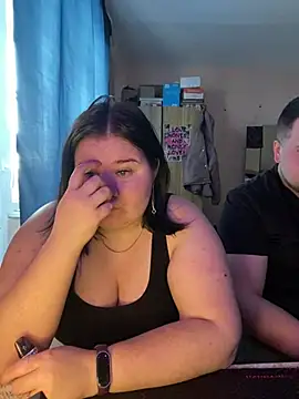 Snapshot of AngelKiras chatting on February 2026 07:44:01 AM AngelKiras online show from February 2026 07:44:01 AM