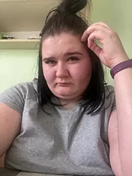 Snapshot of AngelKiras chatting on February 2026 01:31:02 PM AngelKiras online show from February 2026 01:31:02 PM