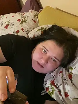 Snapshot of AngelKiras chatting on February 2026 07:36:01 PM AngelKiras online show from February 2026 07:36:01 PM