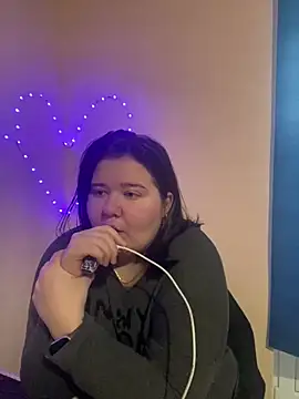 Snapshot of AngelKiras chatting on February 2026 07:30:01 AM AngelKiras online show from February 2026 07:30:01 AM