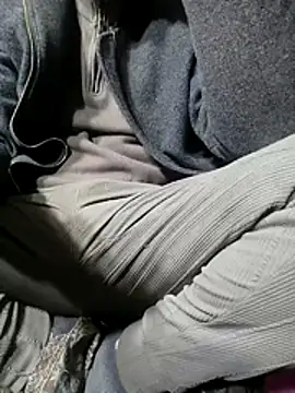 Aww21 online show from February 2026 07:56:01 PM