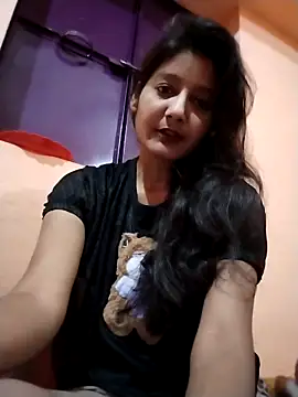 Ayesharani1 online show from February 2026 03:32:02 PM