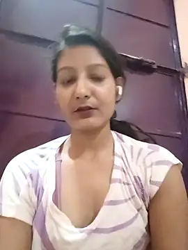 Ayesharani1 online show from April 2026 05:40:01 PM