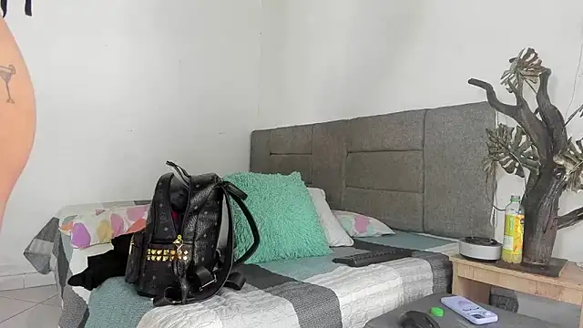 Zoel Amber20 online show from April 2026 08:45:02 PM