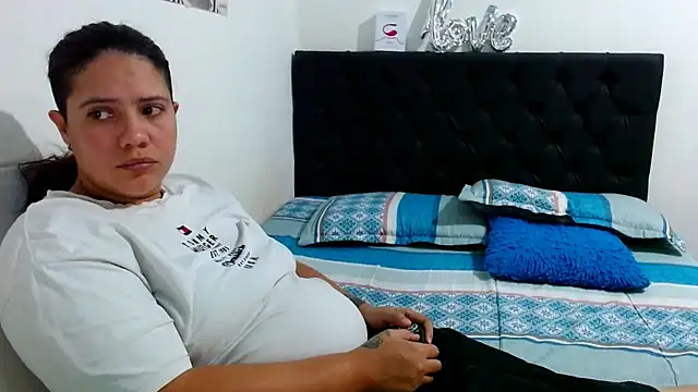 suzy paz online show from March 2026 10:00:02 PM