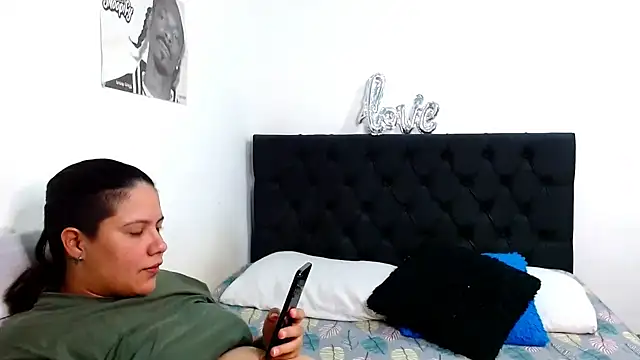 suzy paz online show from May 2026 09:56:01 PM