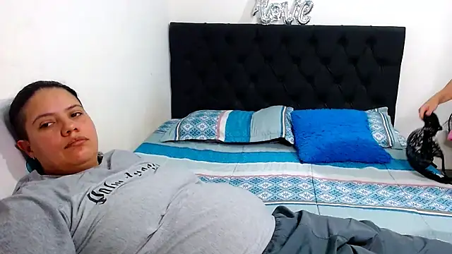 suzy paz online show from March 2026 09:38:02 PM