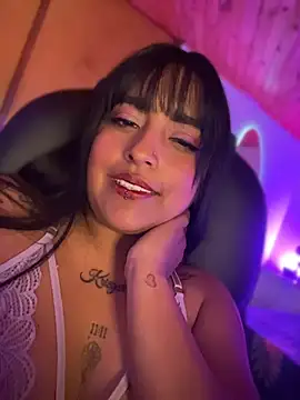 Annie Alicee online show from April 2026 05:47:01 PM