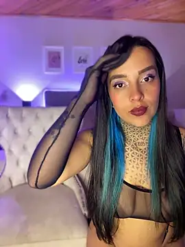 Annie Alicee online show from May 2026 04:23:01 PM