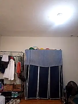 thom 1 online show from April 2026 10:17:02 PM