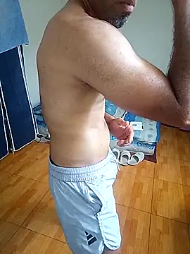 thom 1 online show from February 2026 07:02:01 PM