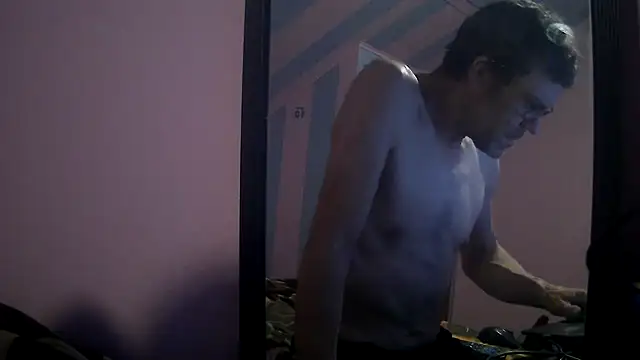 crikeycock online show from April 2026 04:08:02 AM
