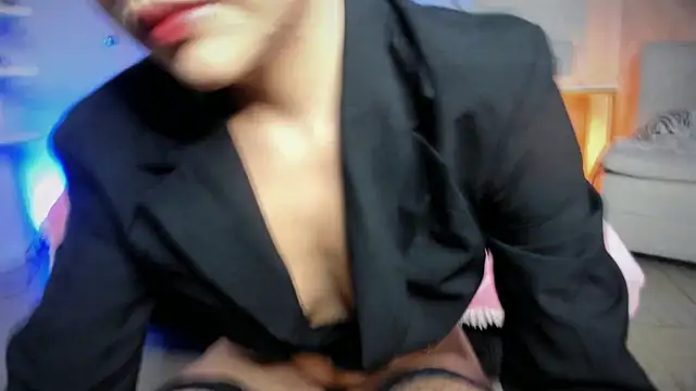 niicole garner online show from June 2026 04:30:01 PM