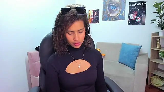 MoonRose   online show from April 2026 04:13:01 PM