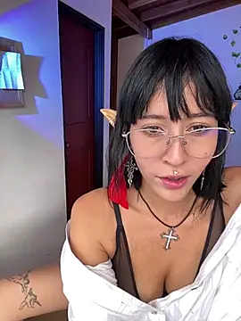 Capricornmystic1 online show from April 2026 08:26:01 PM
