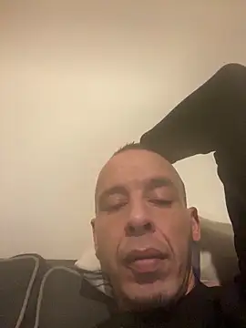 Snapshot of creativeX chatting on February 2026 09:24:01 PM creativeX online show from February 2026 09:24:01 PM