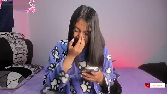 Sharlottee   online show from February 2026 10:17:02 AM