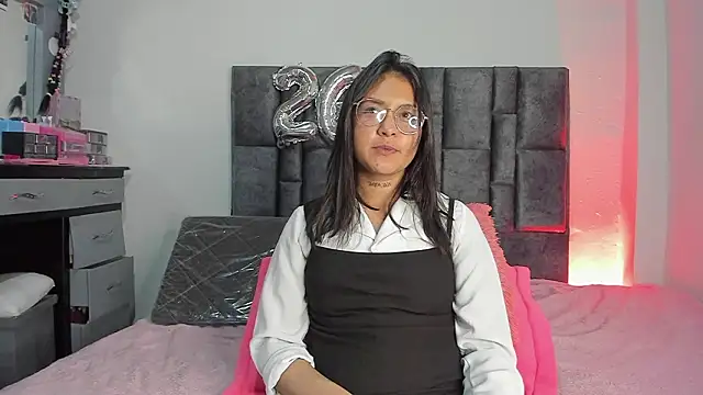 Sharlottee   online show from March 2026 10:10:02 PM