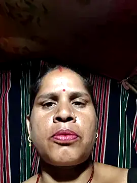 Snapshot of Hot_kiran4 chatting on April 2026 04:35:01 PM Hot kiran4 online show from April 2026 04:35:01 PM