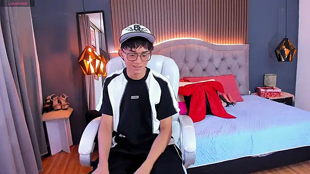 Noa 03 online show from May 2026 06:05:01 PM