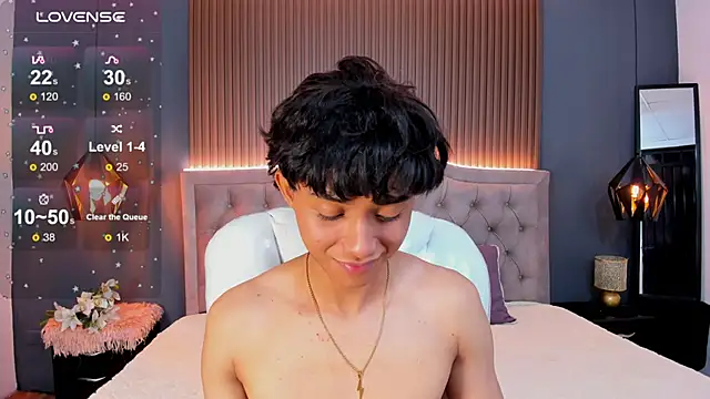 Noa 03 online show from February 2026 01:29:01 PM