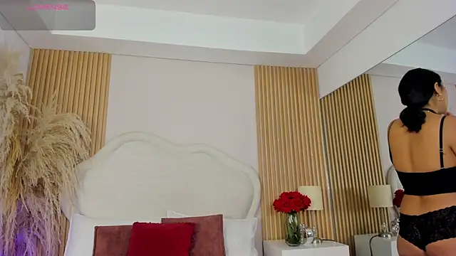 rebeca taylor online show from April 2026 03:24:01 AM