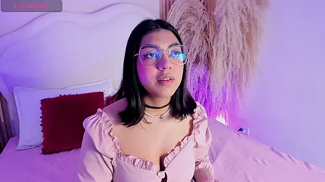 Snapshot of rebeca_taylor chatting on February 2026 03:15:01 AM rebeca taylor online show from February 2026 03:15:01 AM