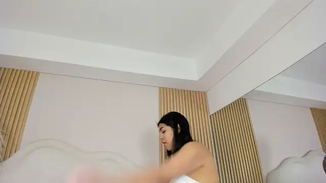 rebeca taylor online show from April 2026 03:08:02 AM