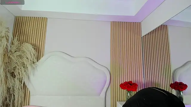 rebeca taylor online show from March 2026 03:36:02 AM