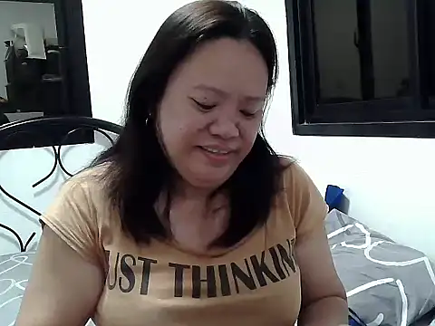 Snapshot of yummychubby29 chatting on May 2026 12:41:01 PM yummychubby29 online show from May 2026 12:41:01 PM