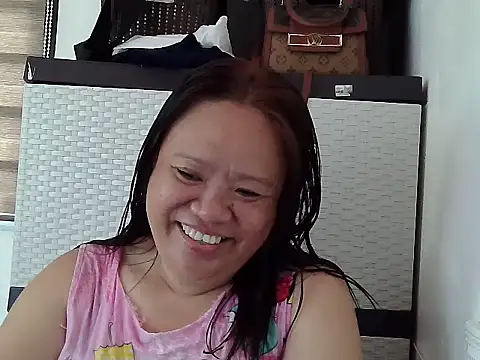 Snapshot of yummychubby29 chatting on May 2026 03:14:02 AM yummychubby29 online show from May 2026 03:14:02 AM