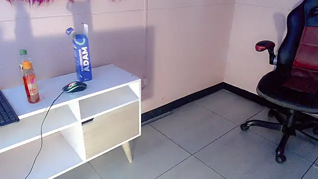 Snapshot of Andrea_Pop_ chatting on February 2026 07:23:01 PM Andrea Pop online show from February 2026 07:23:01 PM