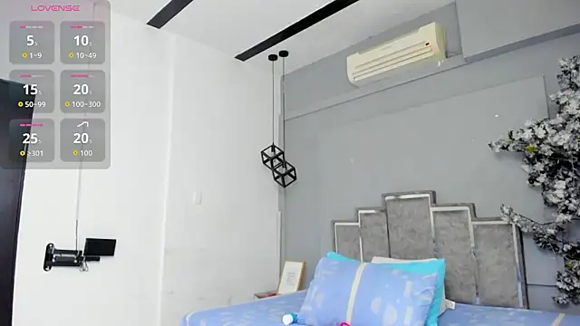 Snapshot of Nalapalmer chatting on February 2026 07:15:02 PM Nalapalmer online show from February 2026 07:15:02 PM