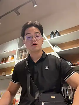 lucas-N888 online show from April 2026 07:10:01 AM