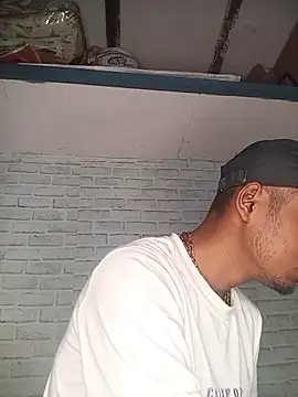 Snapshot of ravimandal chatting on May 2026 04:04:01 AM ravimandal online show from May 2026 04:04:01 AM